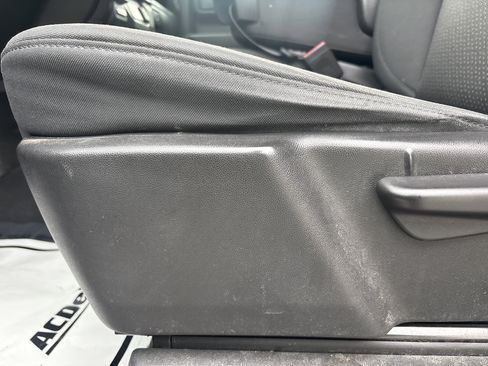 Used 2020 Chevrolet Silverado 1500 Custom Trail Boss w/ Custom Convenience Package image 15