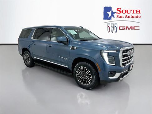 Used 2025 GMC Yukon XL Elevation RWD image 1