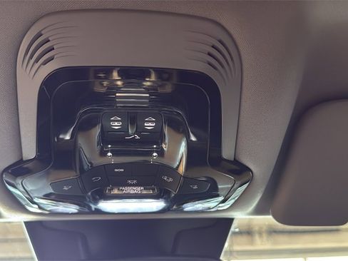 Used 2020 Alfa Romeo Stelvio Ti w/ Nero Edizione image 35