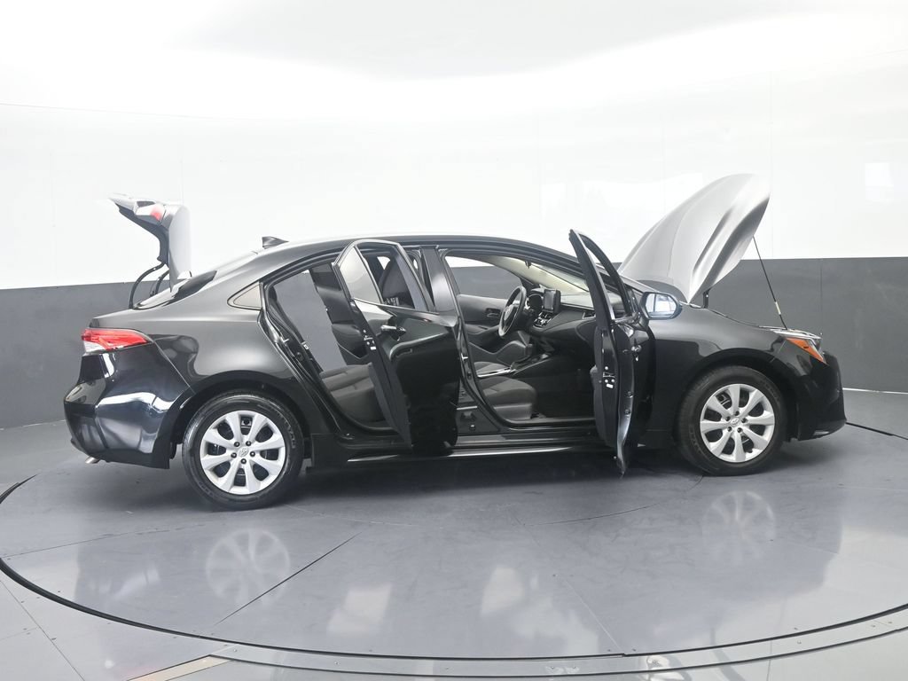Used 2022 Toyota Corolla LE FWD image 67