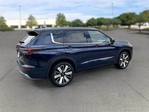 New 2025 Mitsubishi Outlander SEL image 7
