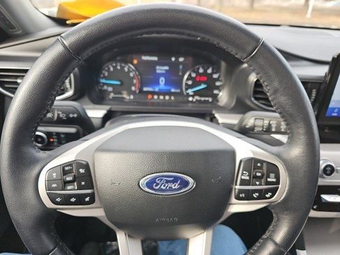 Used 2023 Ford Explorer XLT w/ Equipment Group 202A image 21