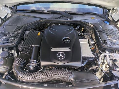 Used 2018 Mercedes-Benz C 300 Sedan image 23