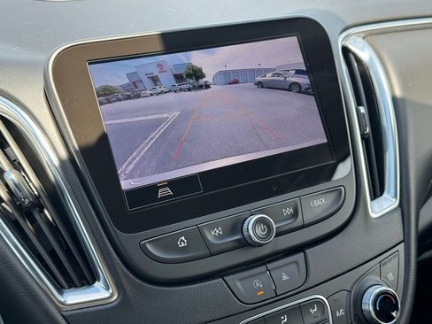 Used 2024 Chevrolet Malibu LT FWD image 28