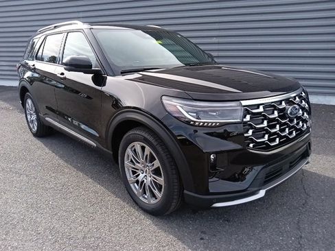 New 2026 Ford Explorer Platinum image 1
