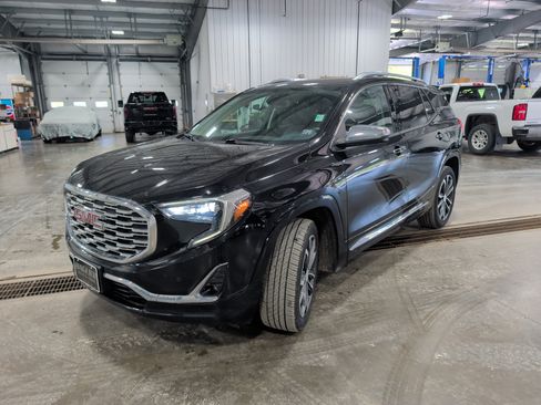 Used 2018 GMC Terrain Denali w/ Advanced Safety Package AWD/4WD image 6