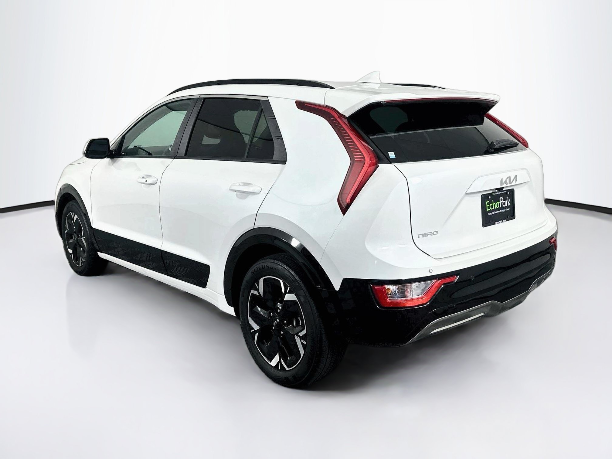Used 2023 Kia Niro Wind FWD image 5