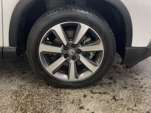 Certified 2025 Honda Pilot Elite image 13