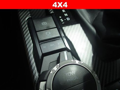 Used 2024 Toyota Tacoma TRD Sport w/ TRD Sport Premium Package AWD/4WD image 29