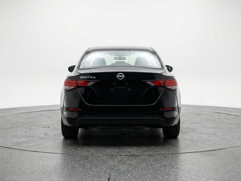 Used 2025 Nissan Sentra S image 7