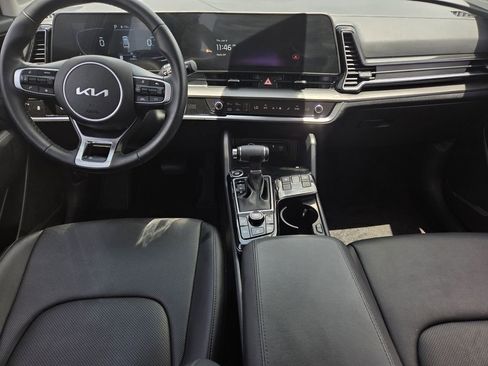Used 2024 Kia Sportage EX FWD image 8