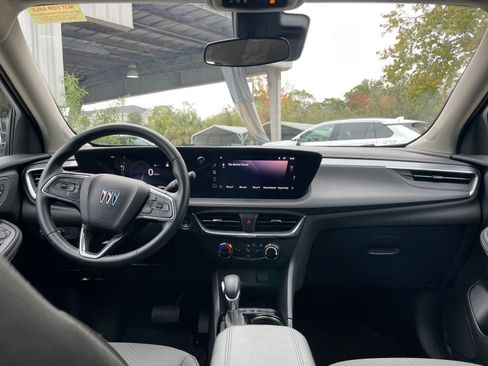 Used 2025 Buick Encore GX Preferred image 31