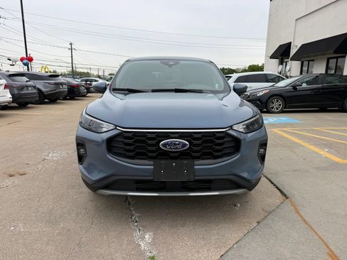 Used 2025 Ford Escape ST-Line Select AWD/4WD image 3