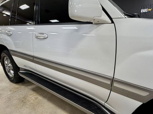 Used 2006 Toyota Land Cruiser image 16