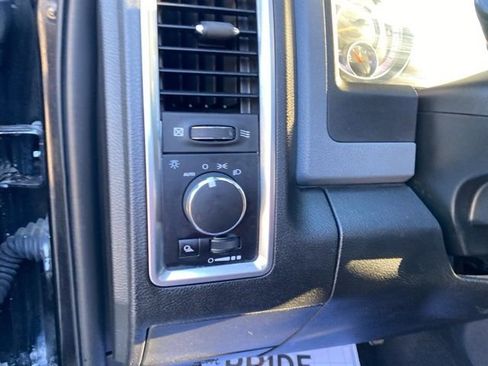 Used 2019 RAM 1500 Classic SLT image 26