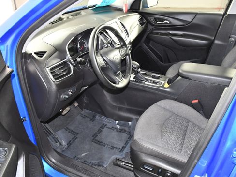 Used 2024 Chevrolet Equinox LT w/ LPO, Floor Liner Package AWD/4WD image 2