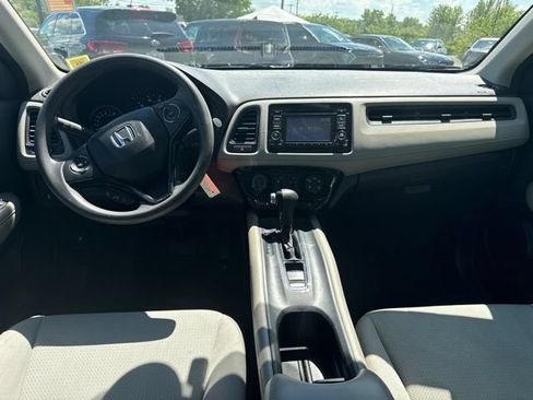 Used 2020 Honda HR-V LX image 15