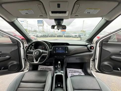 Used 2021 Nissan Kicks SR w/ SR Premium Package image 17