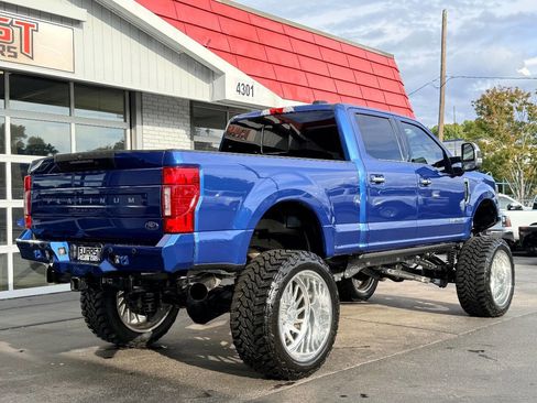 Used 2022 Ford F250 Platinum image 3