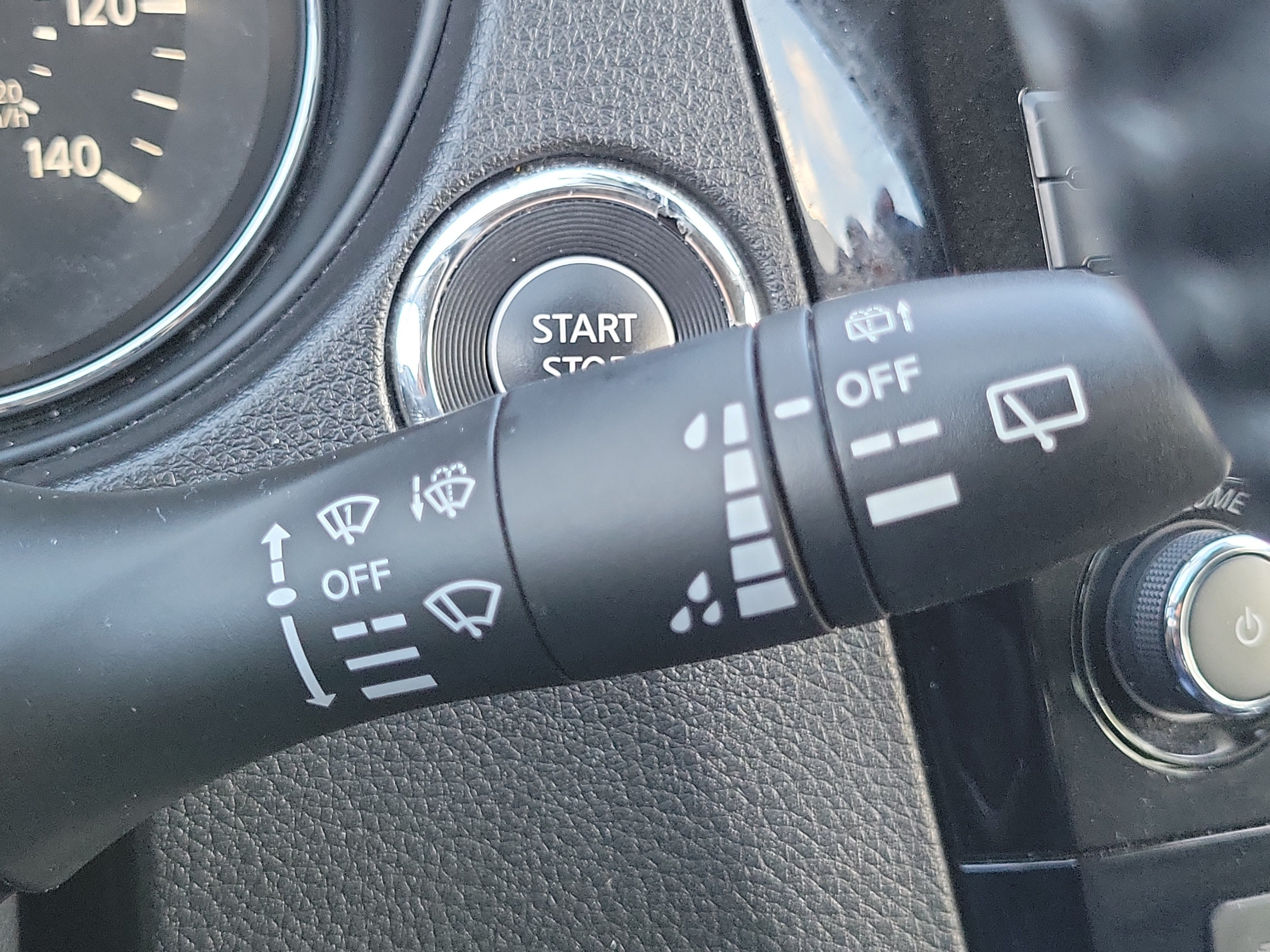 Used 2021 Nissan Rogue Sport SL w/ Premium Package FWD image 29