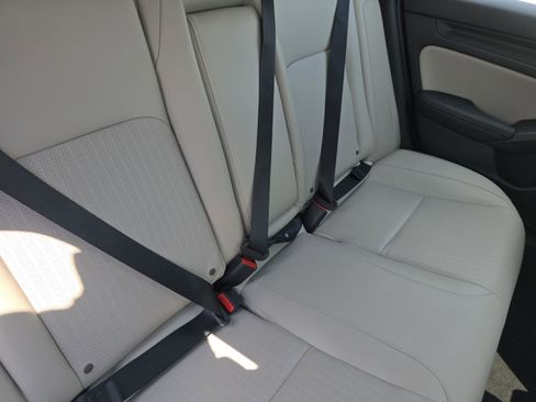 Used 2023 Honda Civic EX-L image 19