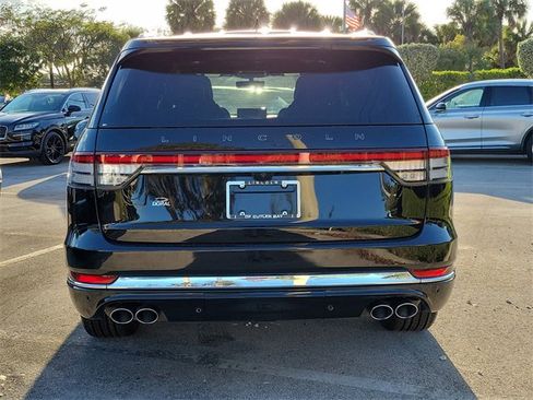 Certified 2022 Lincoln Aviator Black Label w/ Dynamic Handling Package image 5