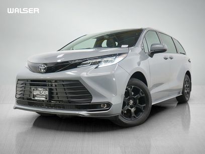Used 2026 Toyota Sienna XLE Woodland Edition