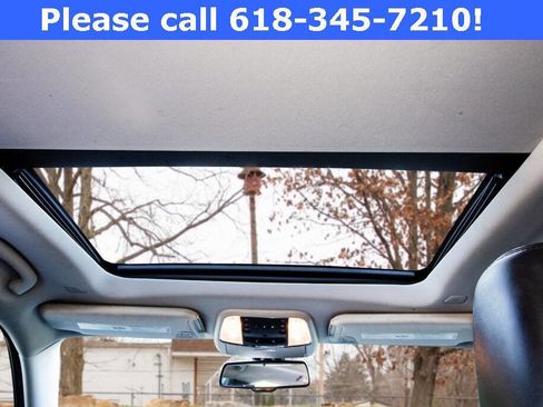 Used 2018 Chrysler 300 Touring L image 22