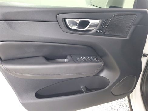 Used 2023 Volvo XC60 B5 Plus w/ Protection Package Premier image 18