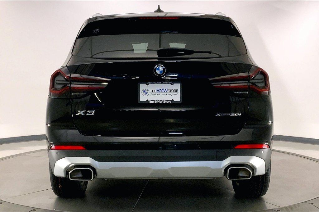 Certified 2024 BMW X3 xDrive30i w/ Convenience Package AWD/4WD image 3