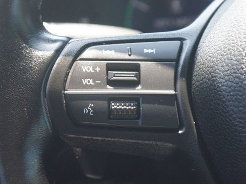 Used 2023 Honda Accord Sport image 9