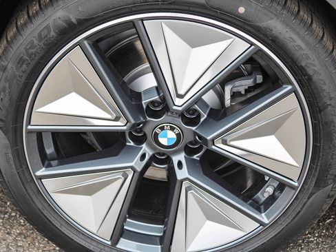 New 2026 BMW i4 eDrive40 w/ Premium Package RWD image 11