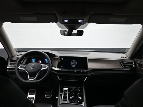 New 2026 Volkswagen Atlas SEL Premium R-Line image 10