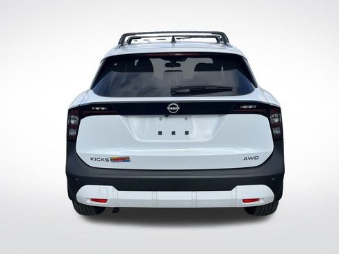 New 2026 Nissan Kicks SV w/ SV Premium Package image 4