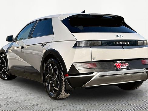 Used 2022 Hyundai Ioniq 5 SE image 4