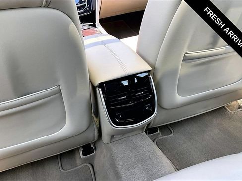 Used 2017 Cadillac XTS Luxury w/ Driver Awareness Package FWD image 12