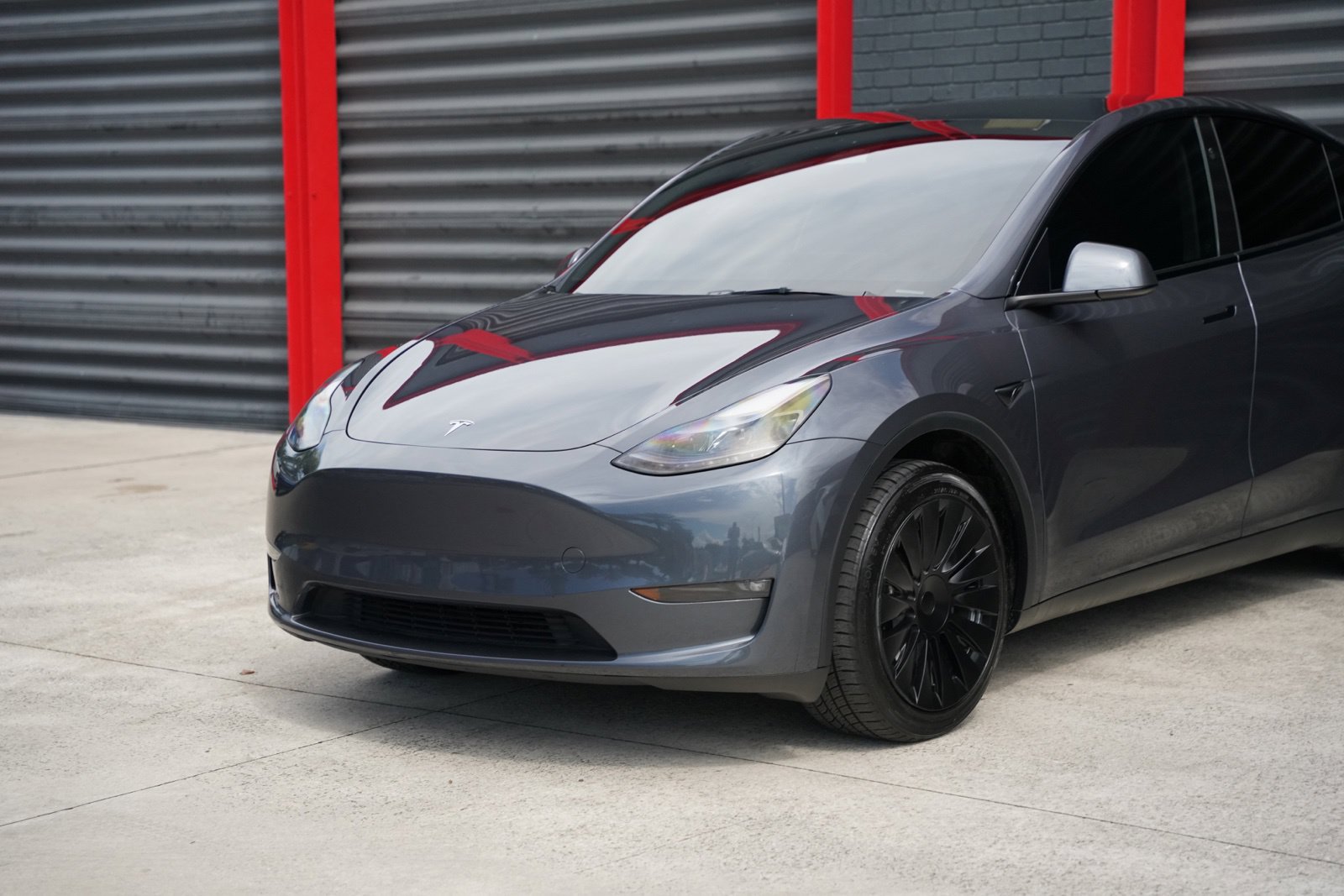 Used 2023 Tesla Model Y 2WD image 9