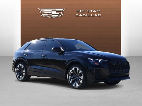 Used 2024 Audi Q8 Prestige w/ Prestige Package AWD/4WD image 7