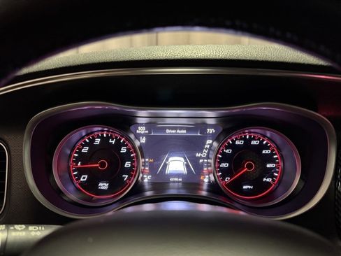 Used 2015 Dodge Charger SXT w/ Premium Group image 16