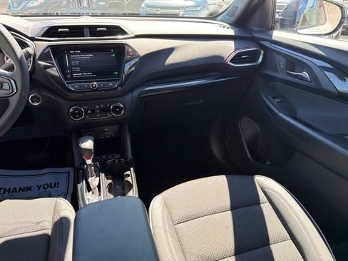 Used 2023 Chevrolet TrailBlazer RS w/ Technology Package AWD/4WD image 21