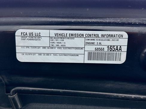 Used 2023 Jeep Wrangler Unlimited w/ Sun & Screen Package image 22