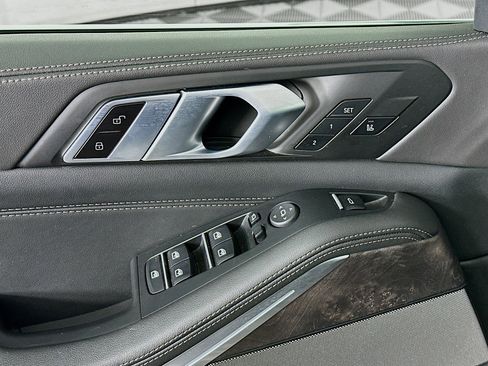 Used 2024 BMW X5 sDrive40i w/ Premium Package image 15