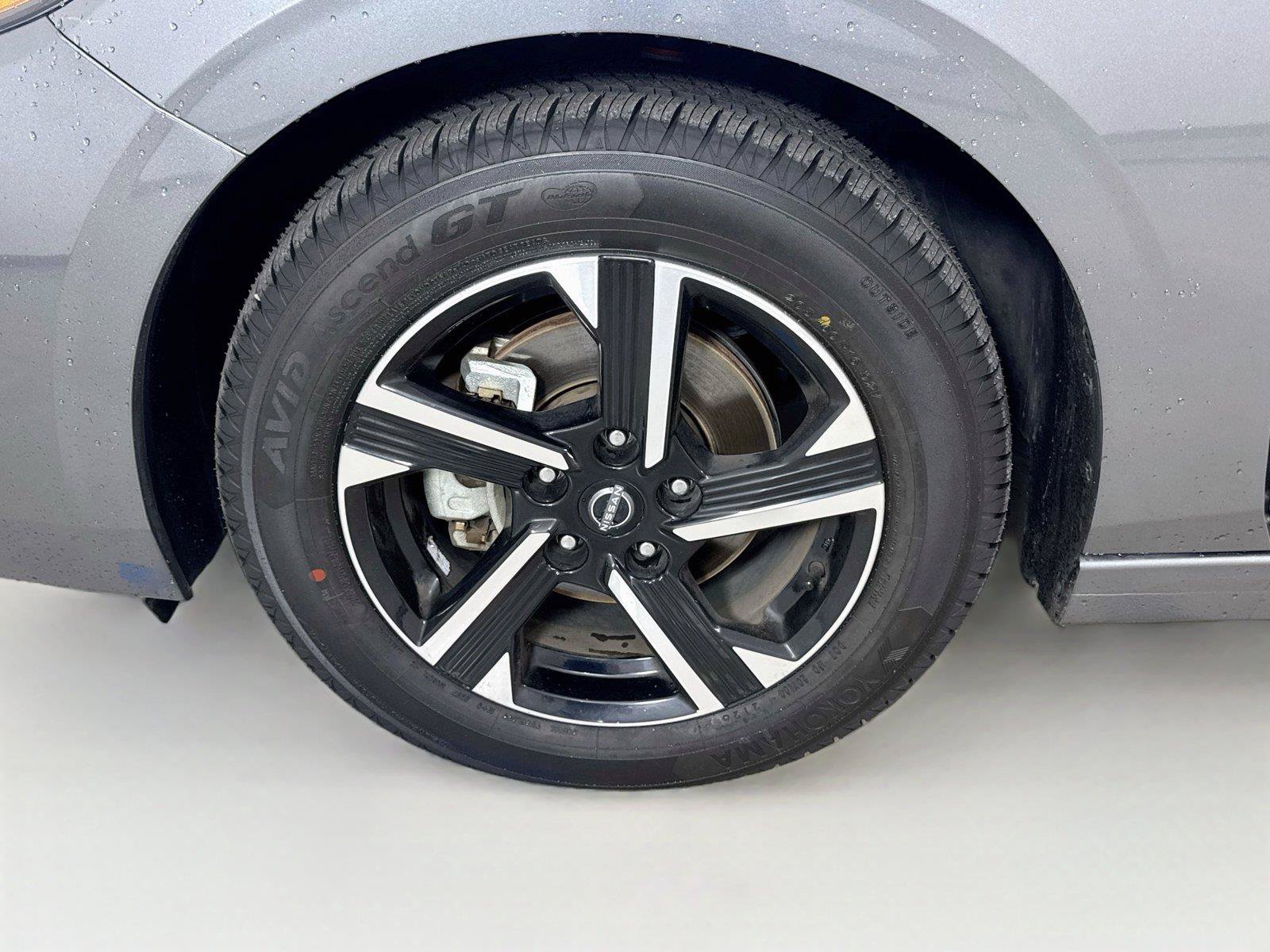 Used 2024 Nissan Sentra SV FWD image 28