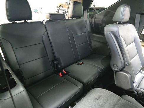 New 2026 Chevrolet Traverse LT w/ Driver Confidence Package image 12