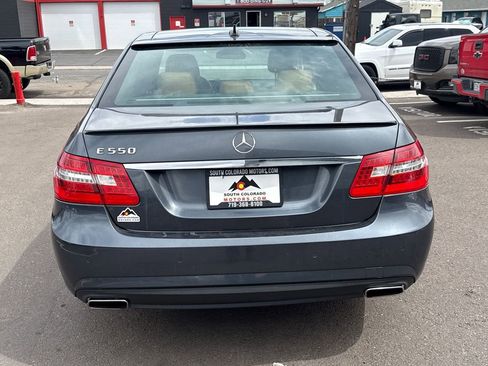 Used 2010 Mercedes-Benz E 550 Sedan image 6