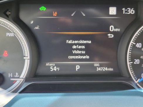 Used 2024 Toyota Venza LE AWD/4WD image 17
