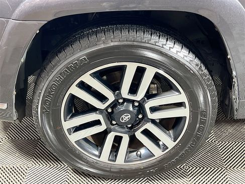Used 2018 Toyota 4Runner Limited image 28