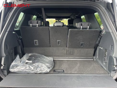 New 2025 Ford Expedition Platinum w/ Stealth Performance Package image 31