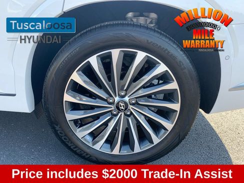 Used 2025 Hyundai Palisade Calligraphy FWD image 11