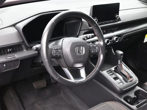 Used 2024 Honda CR-V Sport image 11